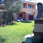3casadelfaro Piano Terra Con Giardino 4min Dal Mare * Όλμπια