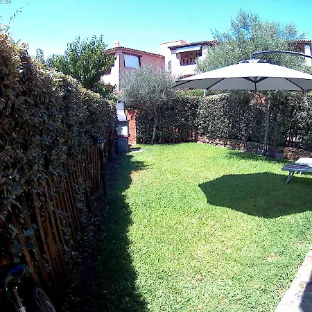 Casa Del Faro Piano Terra Con Giardino Holiday home