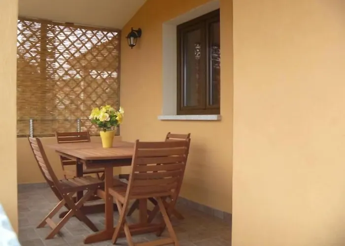 Dom wakacyjny 3Casadelfaro Piano Terra Con Giardino 4Min Dal Mare Olbia