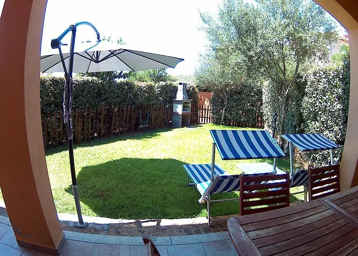 3Casadelfaro Piano Terra Con Giardino 4Min Dal Mare Olbia