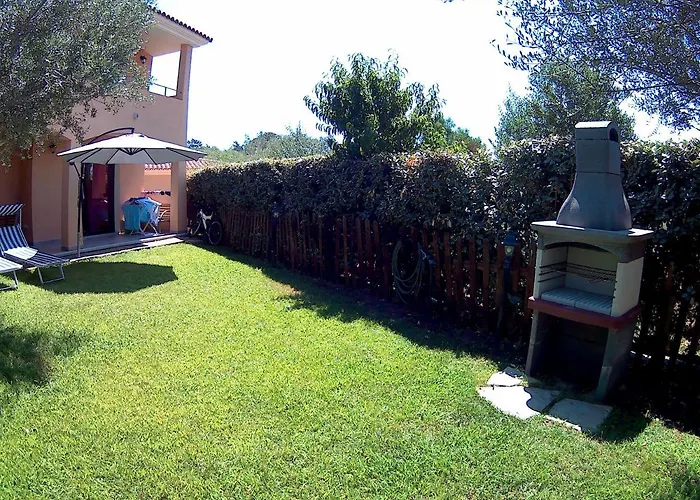 3Casadelfaro Piano Terra Con Giardino 4Min Dal Mare Dom wakacyjny *